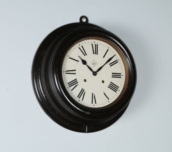 Large Antique 19" Mahogany Railway Station / School Round Dial Wall Clock (Chiming / Striker) - yolagray.com