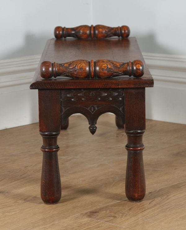 Antique English Victorian Gothic Carved Oak Window Seat (Circa 1860) - yolagray.com