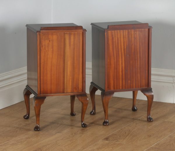 Antique English Pair of Queen Anne Style Burr Walnut Bedside Cupboards (Circa 1940) - yolagray.com