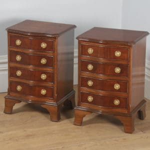 Pair of Georgian Regency Style Yew & Walnut Serpentine Bedside Bachelor Chests of Drawers (Circa 1970) - yolagray