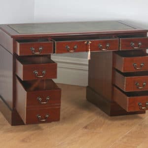 Vintage Georgian Style Mahogany & Green Leather 4ft Office Desk (Circa 1980)- yolagray.com