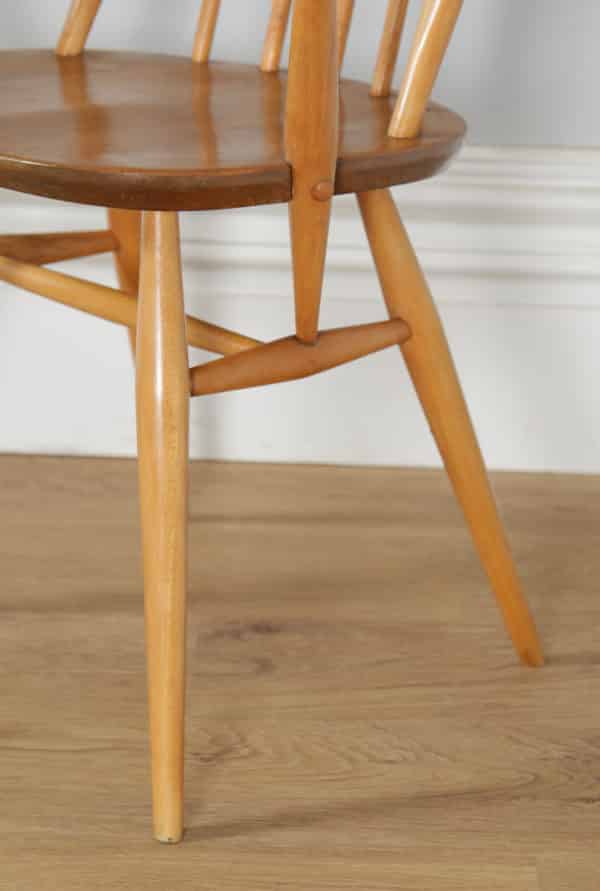 Vintage Set of 8 Elm & Beech Blonde Ercol Quaker Windsor Stick & Hoop Back Kitchen Side & Carver Arm Chairs (Circa 1960) - yolagray.com