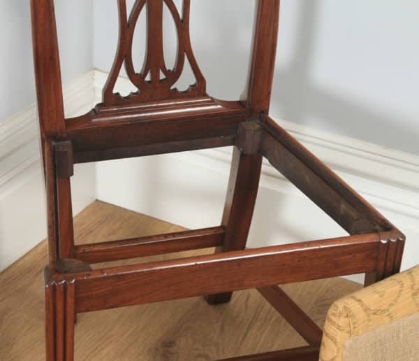 Antique English Set of Four Georgian Hepplewhite Mahogany Dining Chairs (Circa 1780) - yolagray.com