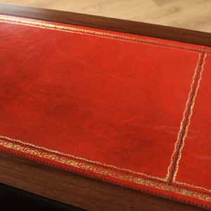 Vintage Georgian Style Flame Mahogany & Red Leather 4ft Office Desk (Circa 1980) - yolagray.com