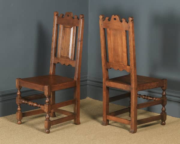 English Set of 8 17th Century Style Wainscot Kitchen Dining Chairs, by Taylor & Co (Circa 1980) - yolagray.com