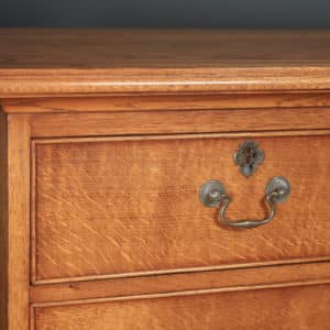 Pair of English 18th Century Georgian Style Oak Chests of Drawers by Bryn Hall (Circa 1995) - yolagray.com