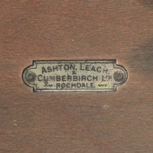 Antique English Victorian Mahogany Extending Eight Seat 8ft Dining Table by Ashton Leach & Cumberbirch Ltd., Rochdale (Circa 1890) - yolagray.com
