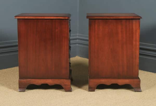 Pair of English Georgian Style Figured Mahogany Bedside Chest of Drawers Tables / Nightstands by Bradley (Circa 1980) - yolagray.com