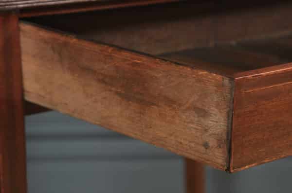 Antique English Georgian Regency Mahogany Inlaid Side Occasional Lamp Table (Circa 1820) - yolagray.com