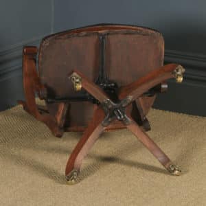 Antique American Edwardian Art Nouveau Oak Revolving Office Desk Arm Chair by Johnson Chair Co. (Circa 1910)
