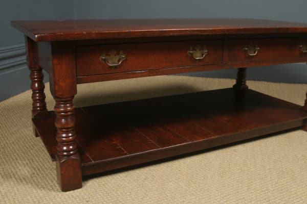 English Ipswich 18th Century Style Oak Rectangular Coffee Pot Board Table (Circa 1980)
