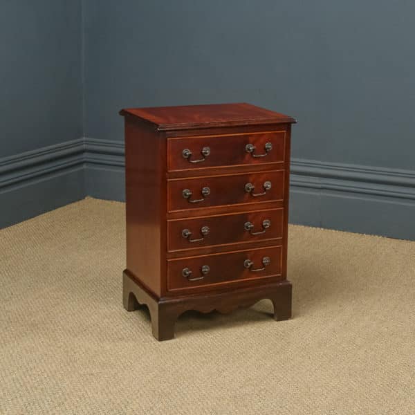 English Georgian Style Mahogany Bedside Chest of Drawers Table / Nightstand (Circa 1990)