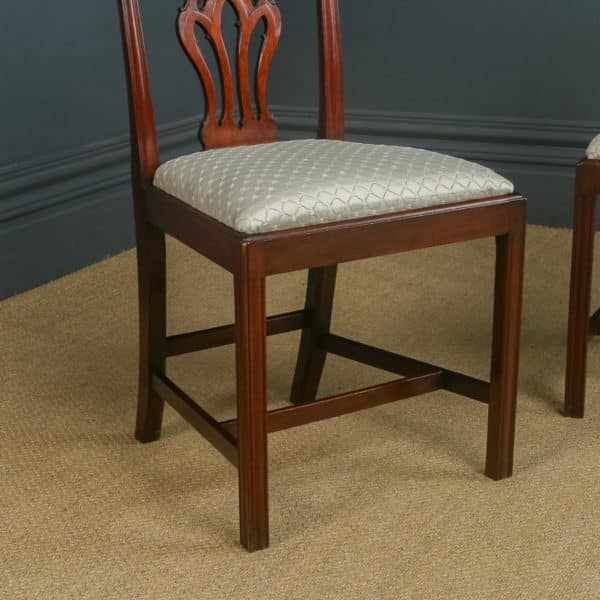 Antique English Pair of Victorian Chippendale Style Mahogany Dining / Side Chairs by Gill & Reigate (Circa 1900)