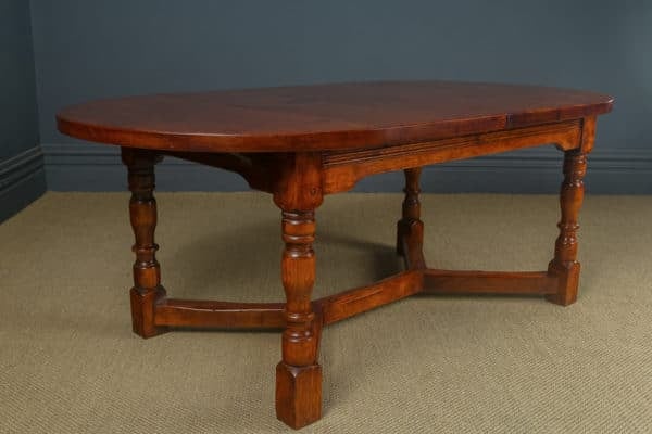17th Century Style 8ft 3” Oak Farmhouse Kitchen Dining Refectory Serving Table (Circa 1980)