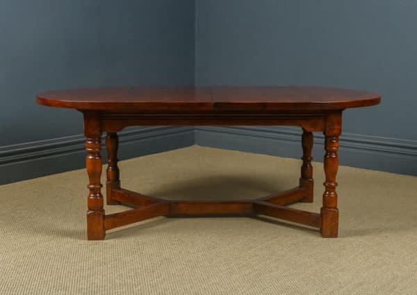 17th Century Style 8ft 3” Oak Farmhouse Kitchen Dining Refectory Serving Table (Circa 1980)