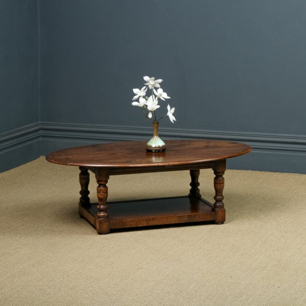 Large English Ipswich 18th Century Style Oak Oval Coffee Pot Board Table (Circa 1980)